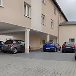 Airport Global Hotel 3*