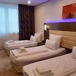 Airport Global Hotel 3*