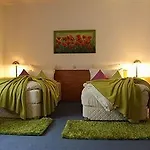 Airport Global Hotel 3*