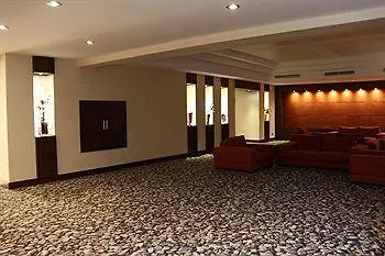 מלון Airport Global Hotel, Olive 3*