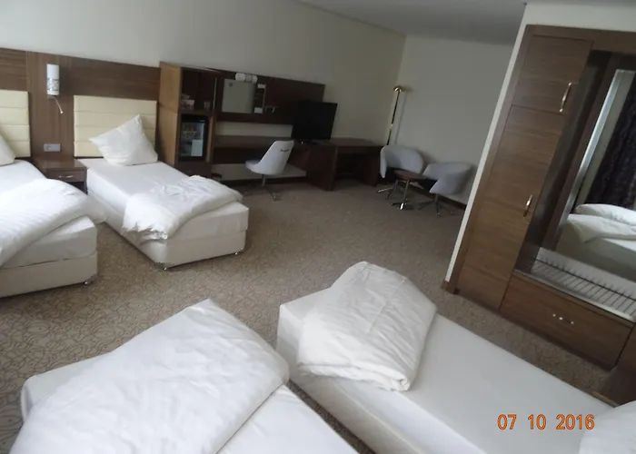 Airport Global Мёрфэльден-Вальдорф