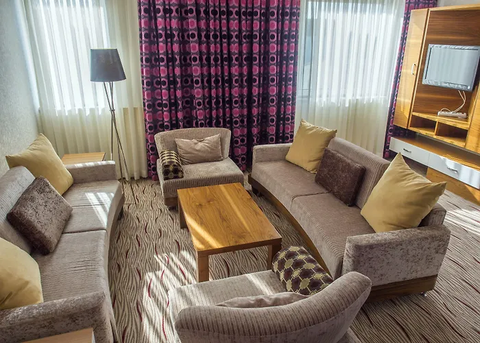 Airport Global Otel 3*