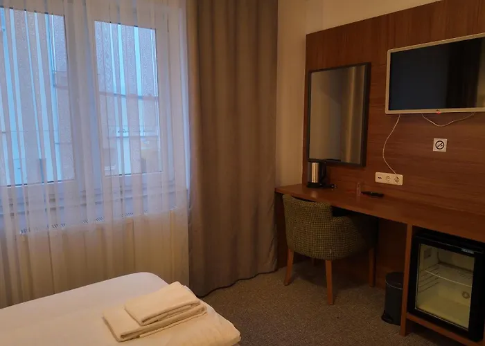 Hotel Airport Global 3*