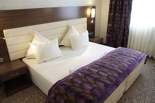 Airport Global Мёрфэльден-Вальдорф